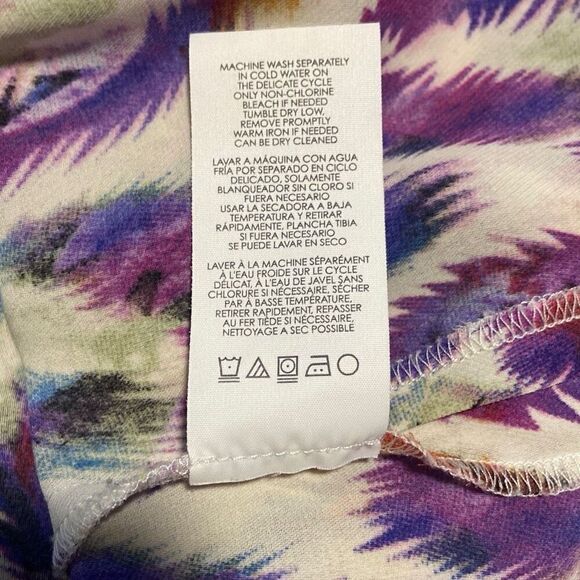 Cabi Feather Print Cap Sleeve V-Neck Blouse Top Purple Plume XS - Picture 4 of 7